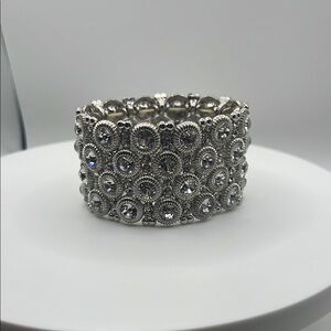 1342. Cara New York Elegant Silver Crystal Stretch‎ Bracelet